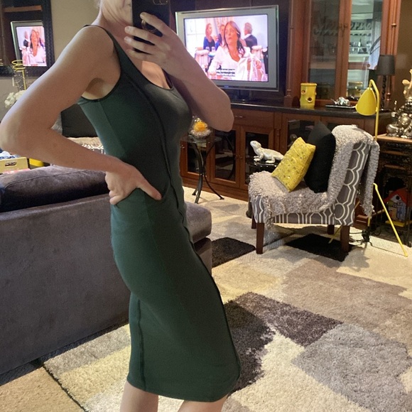 Aritzia⭐️Emerie Dress❤️New! - Picture 6 of 10